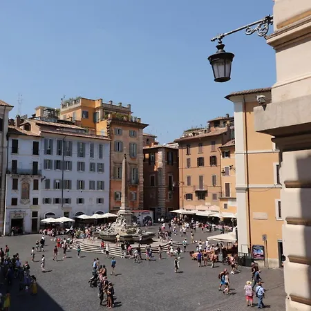 Apartment On The Pantheon Square Rom