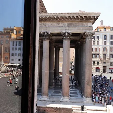 On The Pantheon Square Apartment