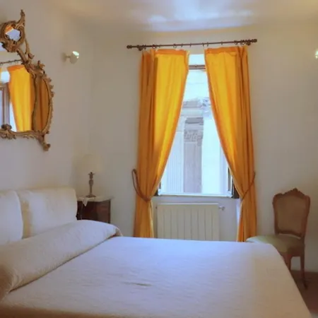 On The Pantheon Square Apartment